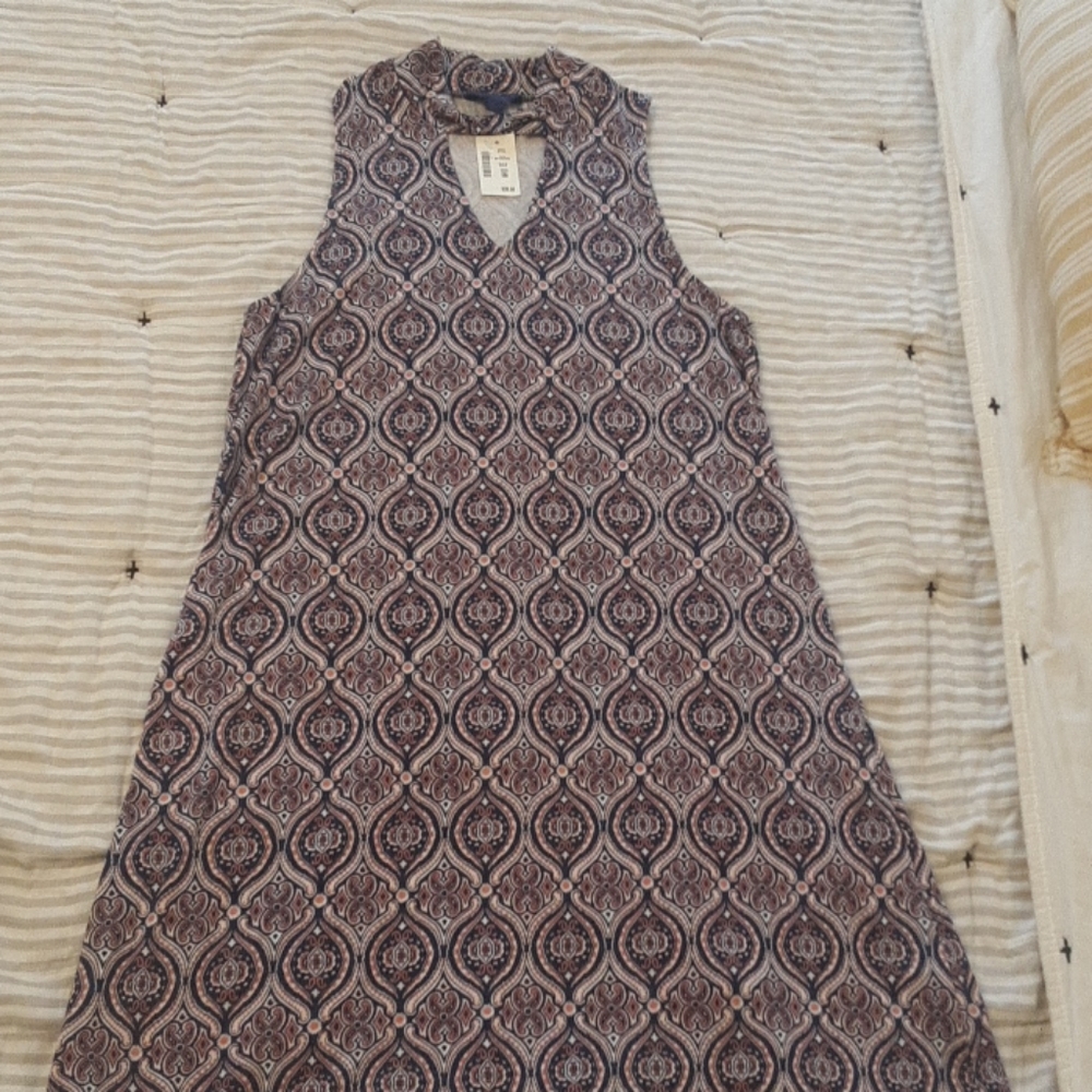 Cute dress that's brand new never been worn